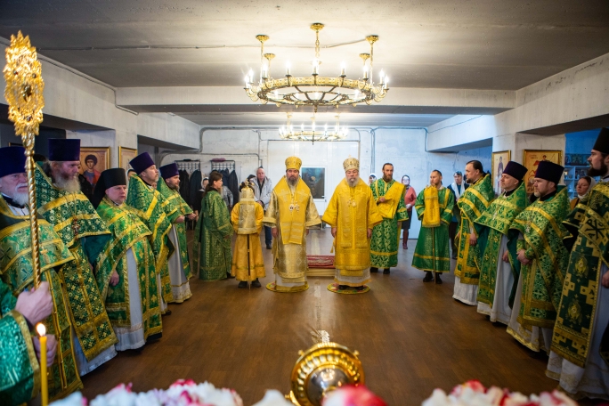 Архиепископ Юстиниан и епископ Иннокентий возглавили празднование дня памяти святого Кирилла в Элисте