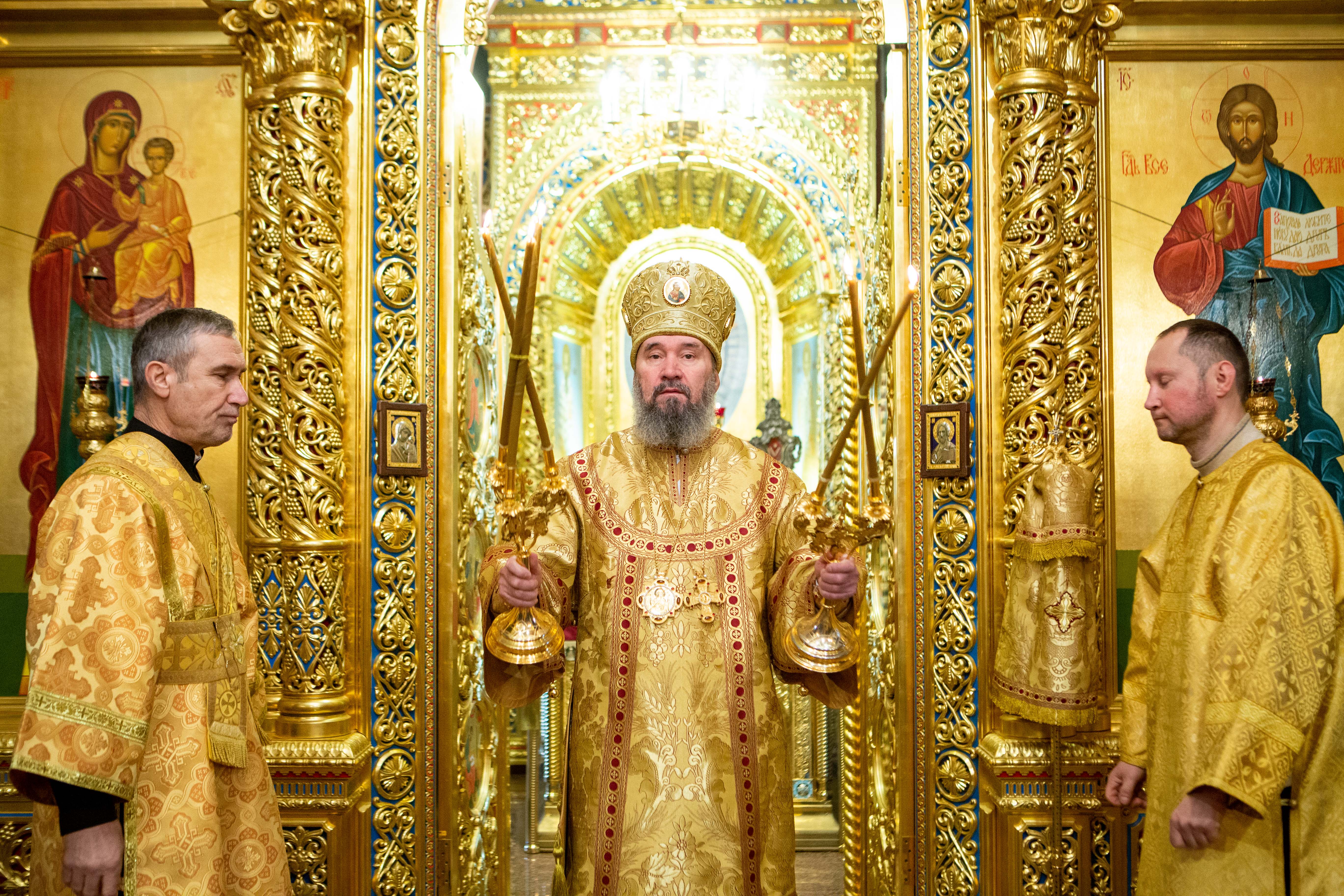 В неделю о блудном сыне архиепископ Юстиниан совершил богослужение в Казанском соборе Элисты 
