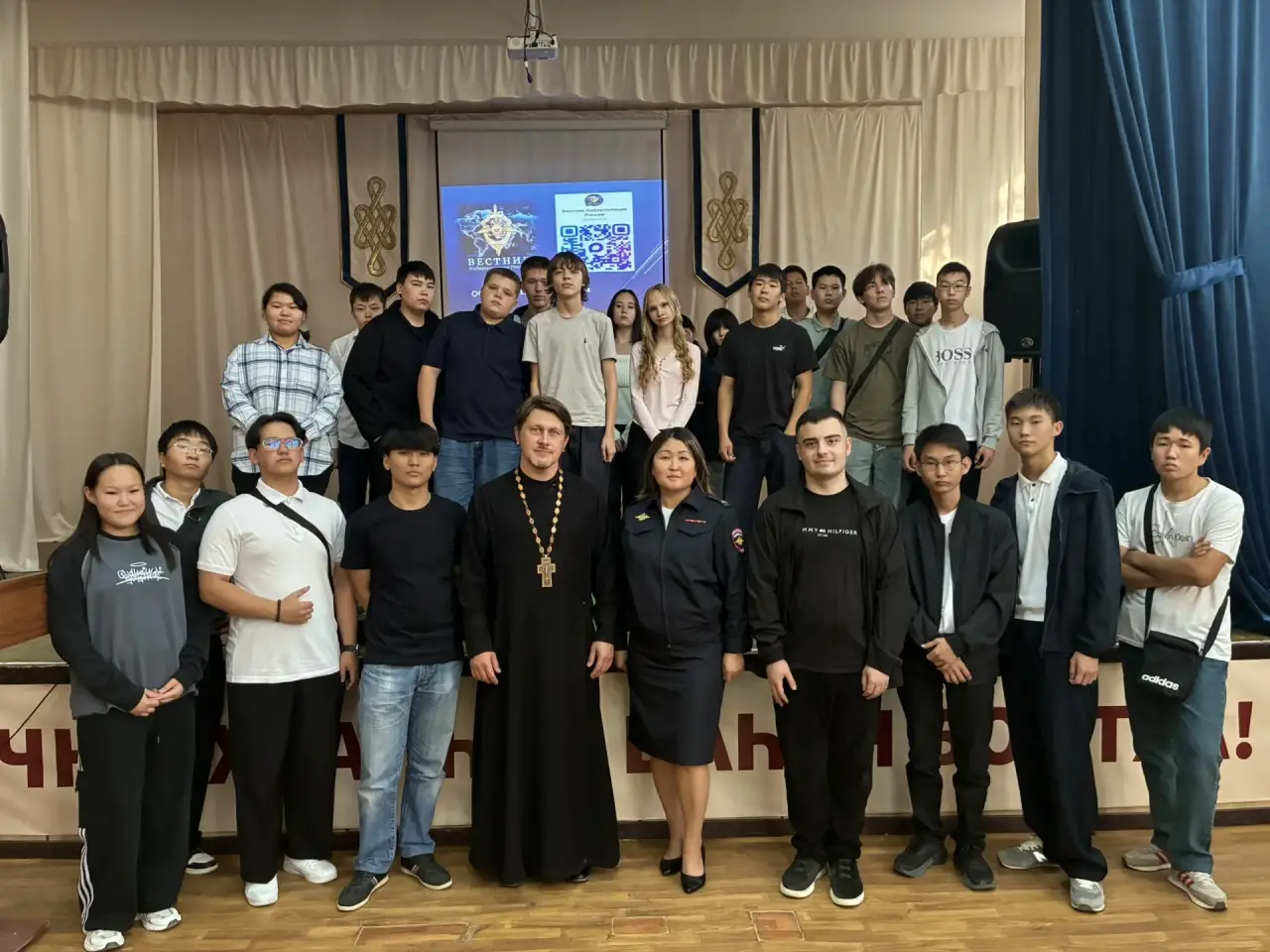 В Элисте возобновились встречи с молодёжью в рамках проекта «С верой в сердце»