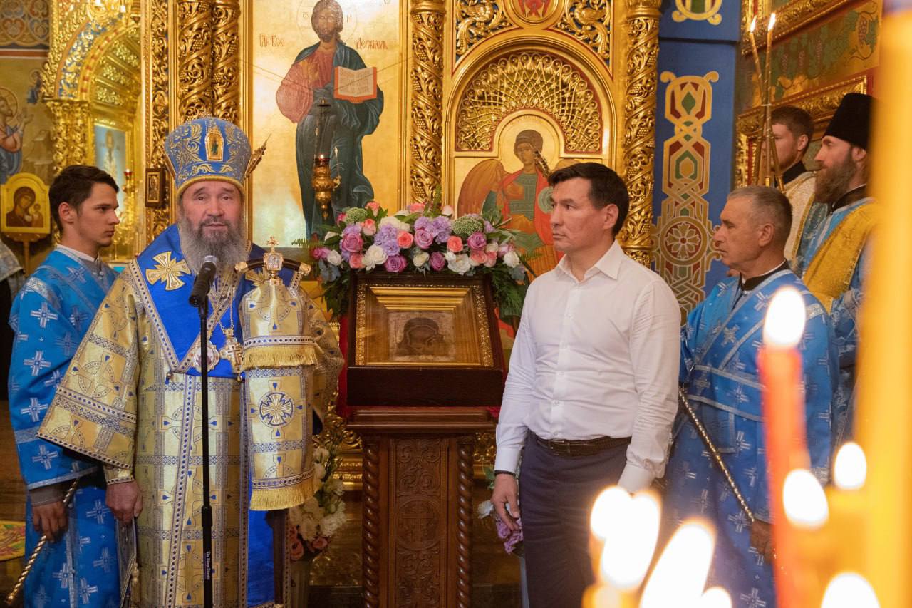 В Элисте встретили чудотворный образ Казанской иконы Божией Матери 