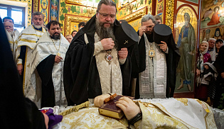 В Элисте состоялось отпевание архиепископа Зосимы