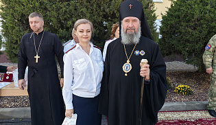 В Элисте состоялось торжественное построение учащихся казачьих классов в честь праздника Покрова Пресвятой Богородицы