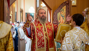 Архиепископ Юстиниан совершил Литургию в Городовиковске