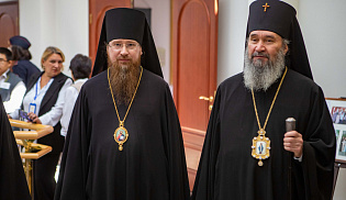 Архиепископ Юстиниан открыл выставку «Православие в Калмыцкой степи»