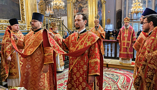 Архиепископ Юстиниан совершил Литургию в Свято-Успенском соборе Смоленска 