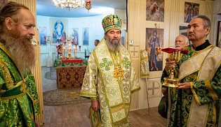 В день преставления Сергия Радонежского архиепископ Юстиниан совершил Литургию в Софийском храме Элисты