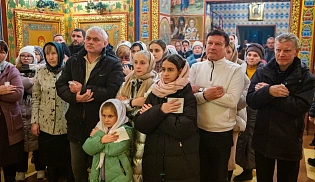 В праздник Крещения архиепископ Юстиниан совершил ночное богослужение в Казанском соборе Элисты