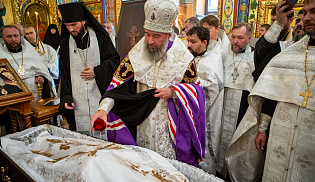 В Элисте состоялось отпевание архиепископа Зосимы