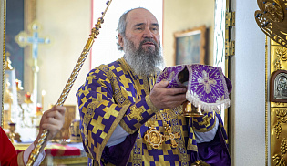 В праздник Воздвижения архиепископ Юстиниан совершил Литургию в храме села Приютное 