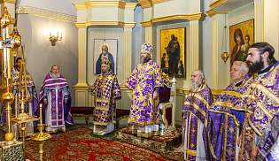 Архиепископ Юстиниан совершил Божественную литургию в Спасо-Преображенском соборе города Тамбова