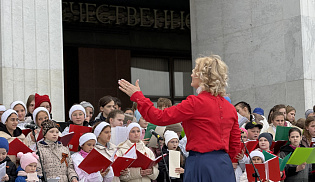 Хор «Радость» воскресной школы Казанского собора Элисты выступил на Поклонной горе в Москве