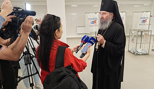Архиепископ Юстиниан проголосовал на выборах в Государственную Думу