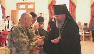 Архиепископ Юстиниан возглавил работу круглого стола «Духовные основы воинских традиций России»