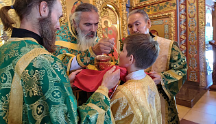 В день памяти Петра Ордынского архиепископ Юстиниан совершил Литургию в Казанском соборе Элисты 