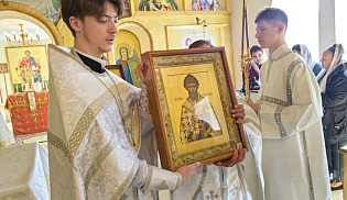 В Покровскую родительскую субботу архиепископ Юстиниан совершил Литургию в Яшалте
