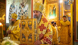 В Элисте состоялись торжества в честь 80-летия Явления Христа Спасителя