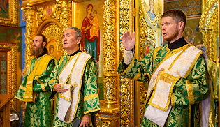 В день памяти Серафима Саровского архиепископ Юстиниан совершил Литургию в Казанском соборе Элисты 