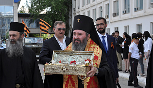 Видеосюжет: Принесение десницы великомученика Георгия Победоносца в Калмыкию