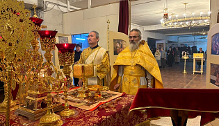 В День памяти и скорби в храмах Калмыкии прошли заупокойные богослужения