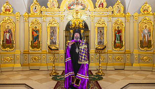 Архиепископ Юстиниан совершил Божественную литургию в Спасо-Преображенском соборе города Тамбова