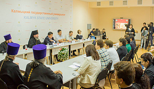 В Калмыцком Университете прошел круглый стол, посвященный Кириллу и Мефодию