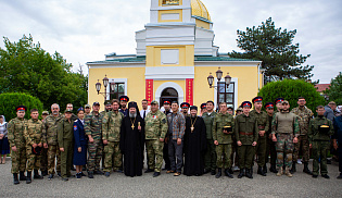 Архиепископ Юстиниан встретился с участниками Слета казачьей молодежи 