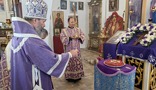 В праздник Воздвижения архиепископ Юстиниан совершил Литургию в храме села Садовое 