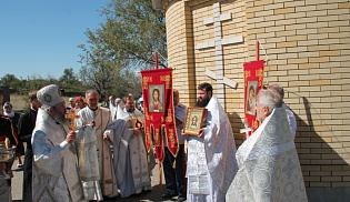 Архиепископ Юстиниан возглавил празднование Престольного дня храма Спаса Нерукотворного села Садовое