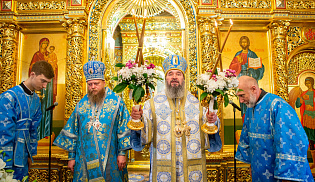 Архиепископ Юстиниан возглавил торжества в честь Престольного дня в Элисте
