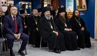 Архиепископ Юстиниан открыл выставку «Православие в Калмыцкой степи»