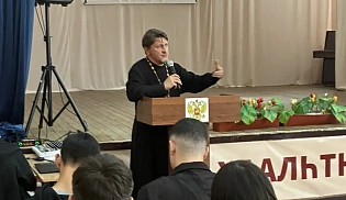 В Элисте возобновились встречи с молодёжью в рамках проекта «С верой в сердце»