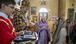 В праздник Воздвижения архиепископ Юстиниан совершил Литургию в храме села Приютное 