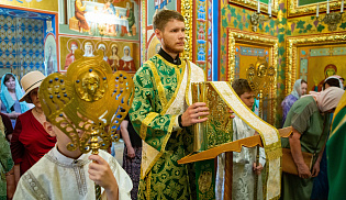 В День Святого Духа архиепископ Юстиниан совершил Литургию и помянул убиенного протоирея Николая Котельникова