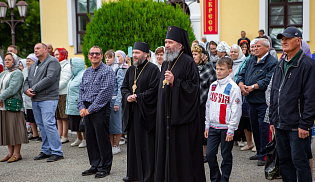 Архиепископ Юстиниан приветствовал артистов и зрителей концерта «Дорогой Кирилла и Мефодия»