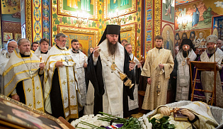 В Элисте состоялось отпевание архиепископа Зосимы