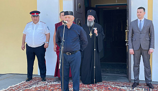 Архиепископ Юстиниан поздравил казачат Элисты с праздником Донской иконы Богородицы