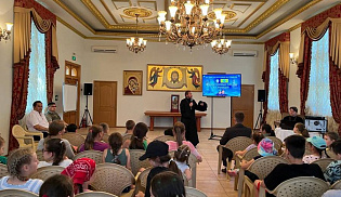 Ко Дню Республики Калмыкия в Казанском соборе прошло просветительское мероприятие для детей и молодежи