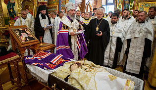 В Элисте состоялось отпевание архиепископа Зосимы