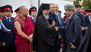 В Городовиковске открыли памятники Николаю II и цесаревичу Алексею