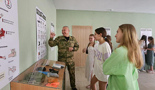 Воспитанники Воскресной школы Элисты  побывали с экскурсией в Центре «Воин» 