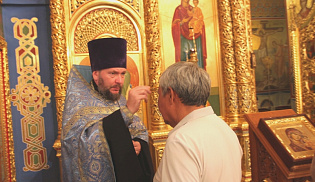 В канун Рождества Пресвятой Богородицы архиепископ Юстиниан совершил всенощное бдение в Казанском соборе Элисты