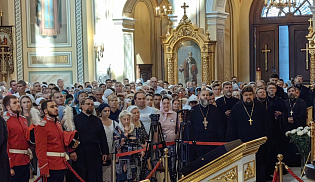 В праздник Донской иконы Божией Матери архиепископ Юстиниан принял участие в Литургии в Ростове-на-Дону