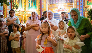 В День Святого Духа архиепископ Юстиниан совершил Литургию и помянул убиенного протоирея Николая Котельникова