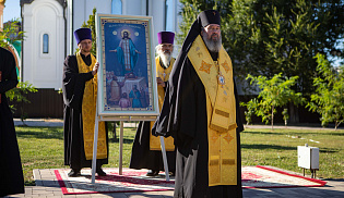 В Элисте состоялся молебен о защитниках и созидателях Отечества